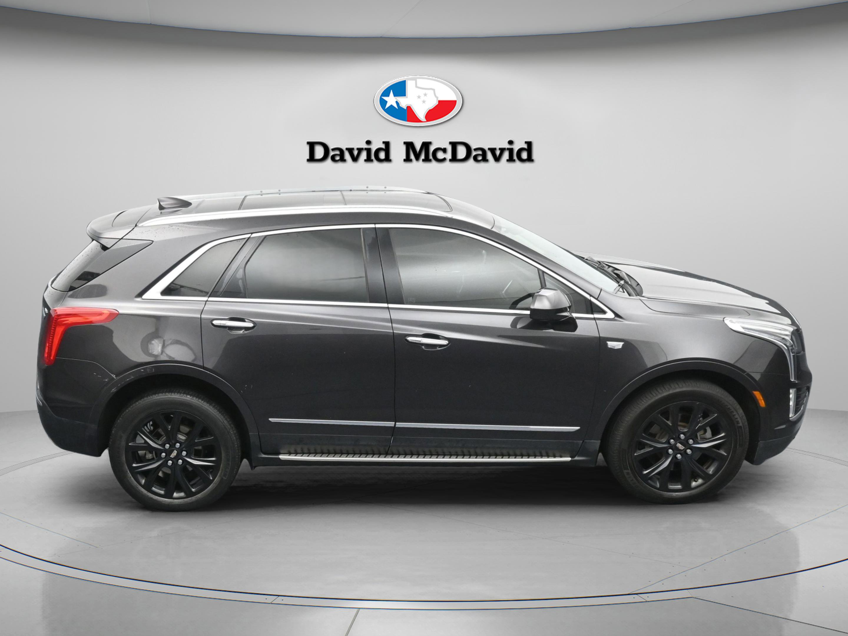 Used 2017 Cadillac XT5 Premium Luxury FWD image 40
