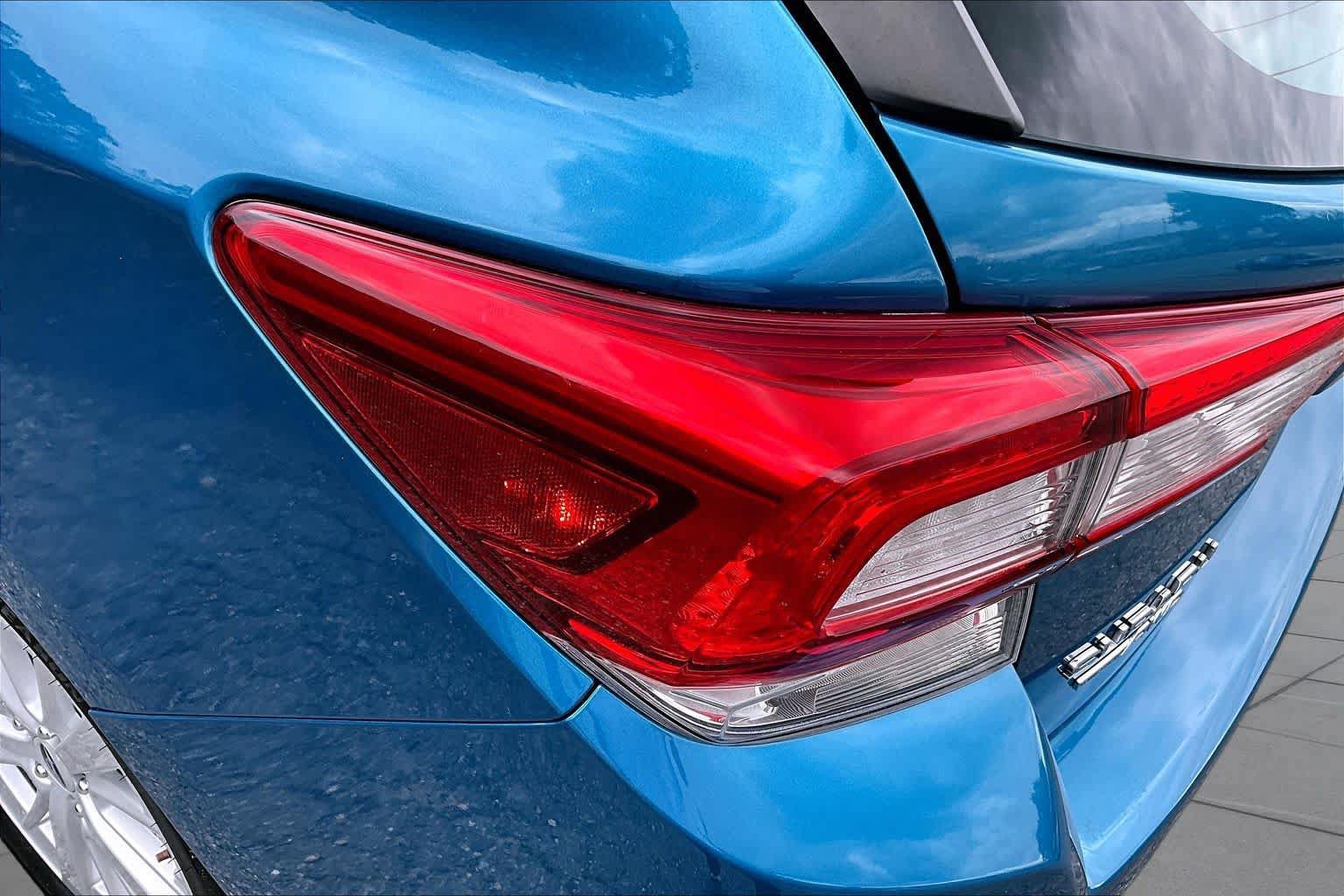 Used 2018 Subaru Impreza 2.0i Premium w/ Eyesight & BSD & Rcta AWD/4WD image 29