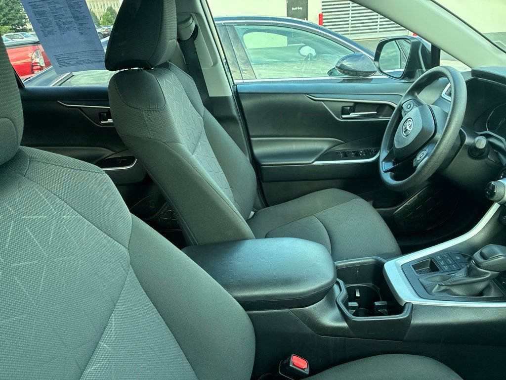 Certified 2025 Toyota RAV4 XLE AWD/4WD image 17