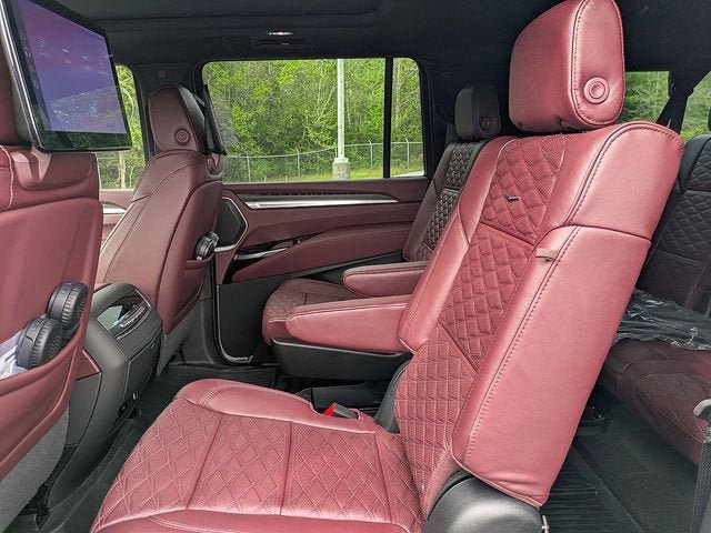 New 2026 Cadillac Escalade ESV Sport w/ Touring Package AWD/4WD image 15