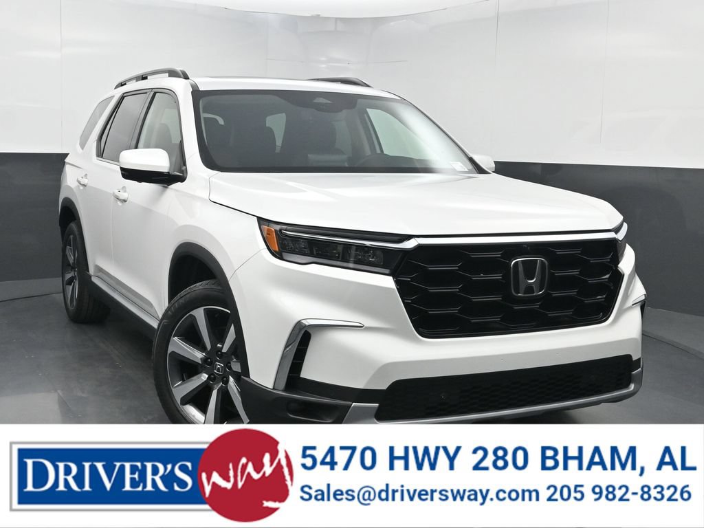 Used 2024 Honda Pilot Elite image 1