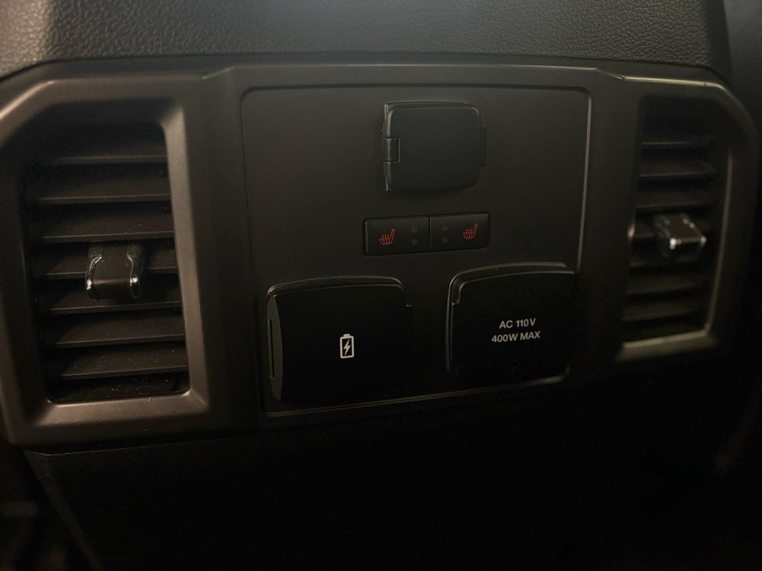 Used 2018 Ford F150 Lariat w/ Equipment Group 502A Luxury AWD/4WD image 29