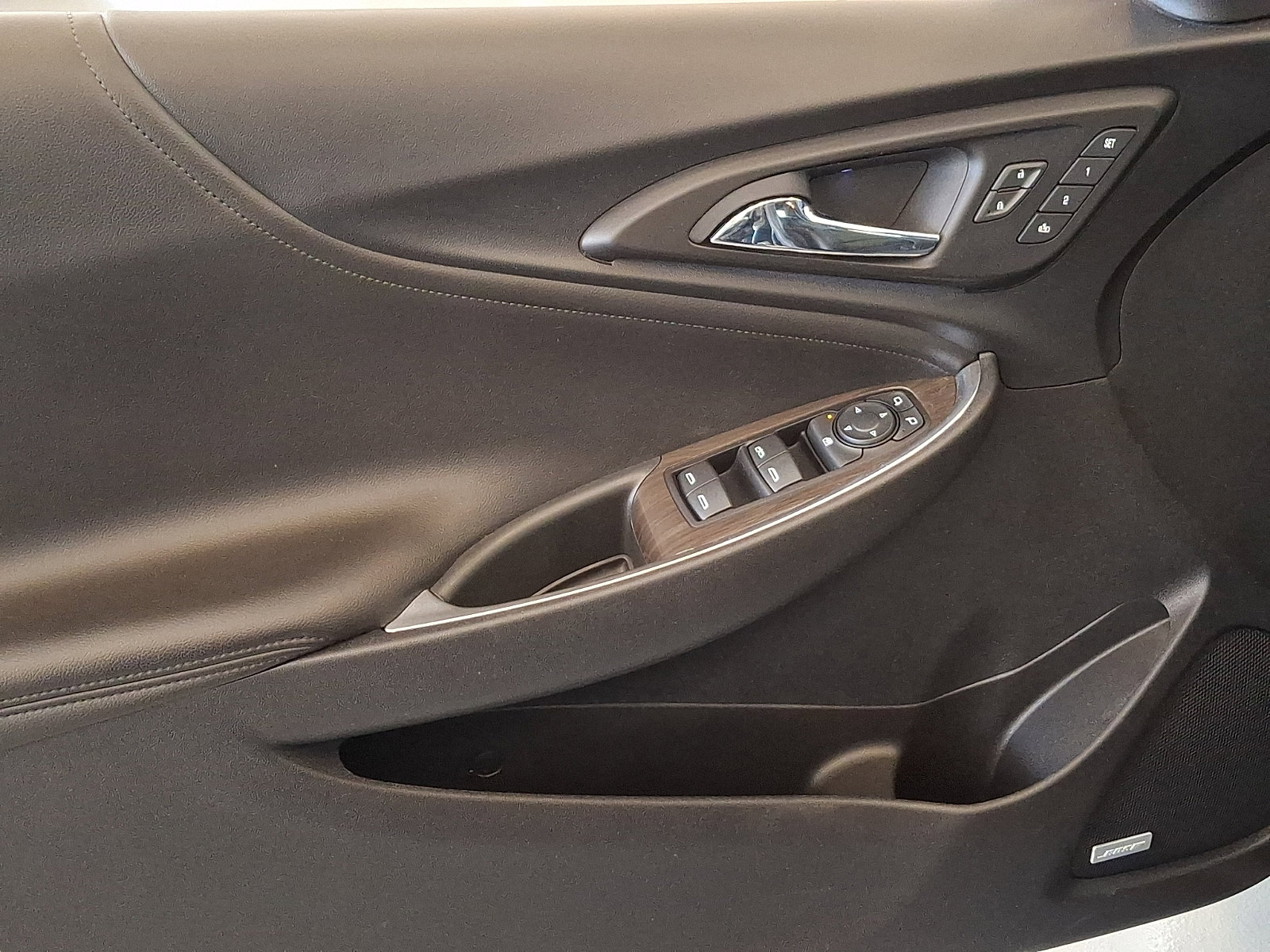 Used 2019 Chevrolet Malibu Premier image 12