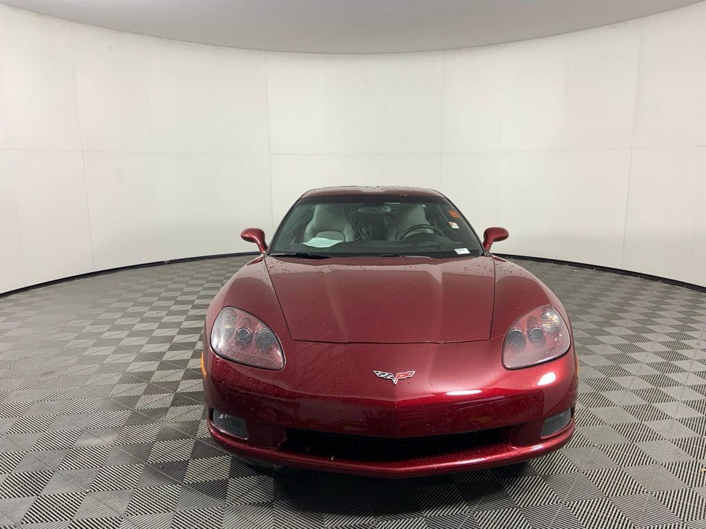 Used 2006 Chevrolet Corvette Coupe w/ Preferred Equipment Group RWD image 4