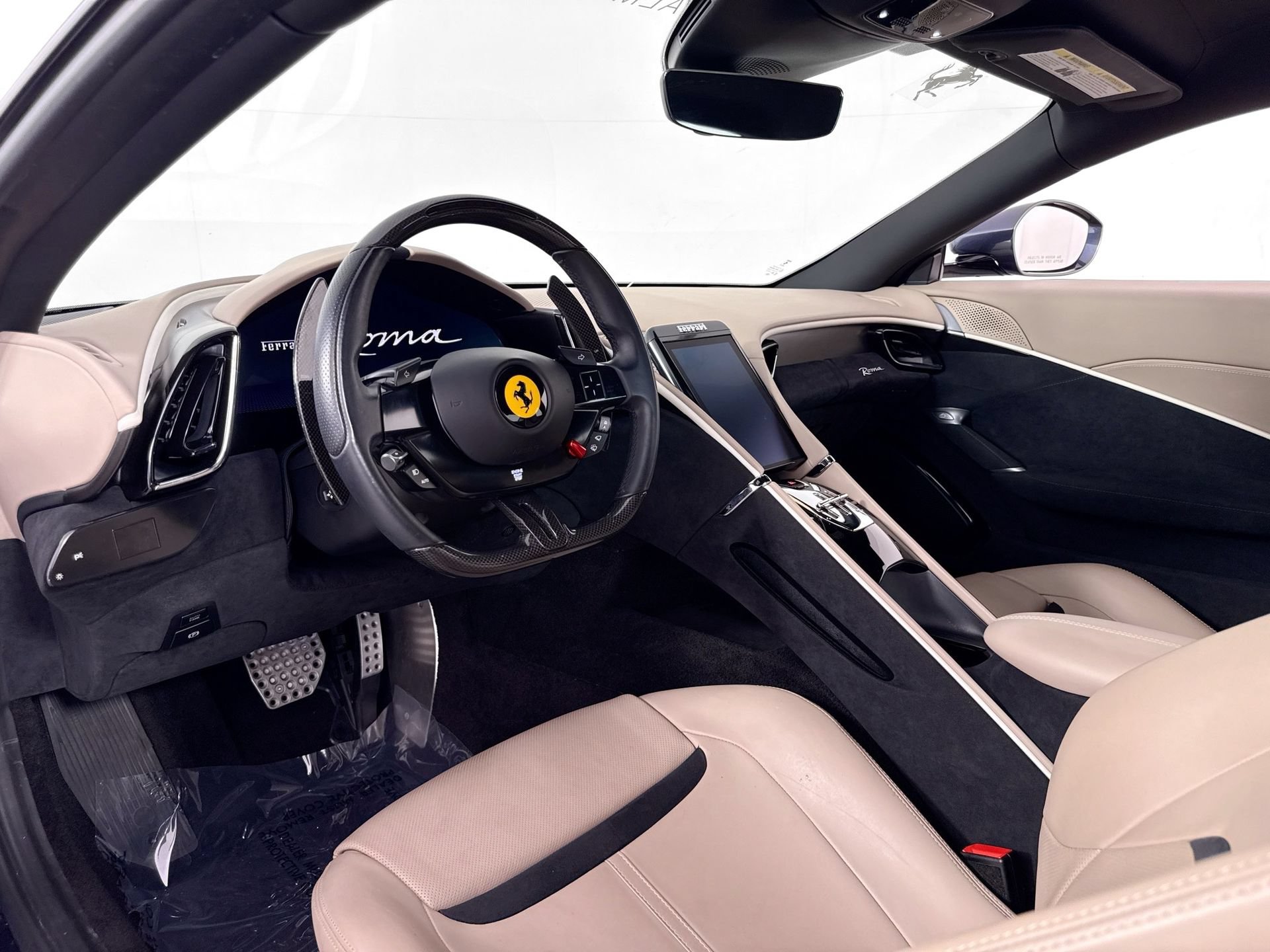 Certified 2021 Ferrari Roma RWD image 20