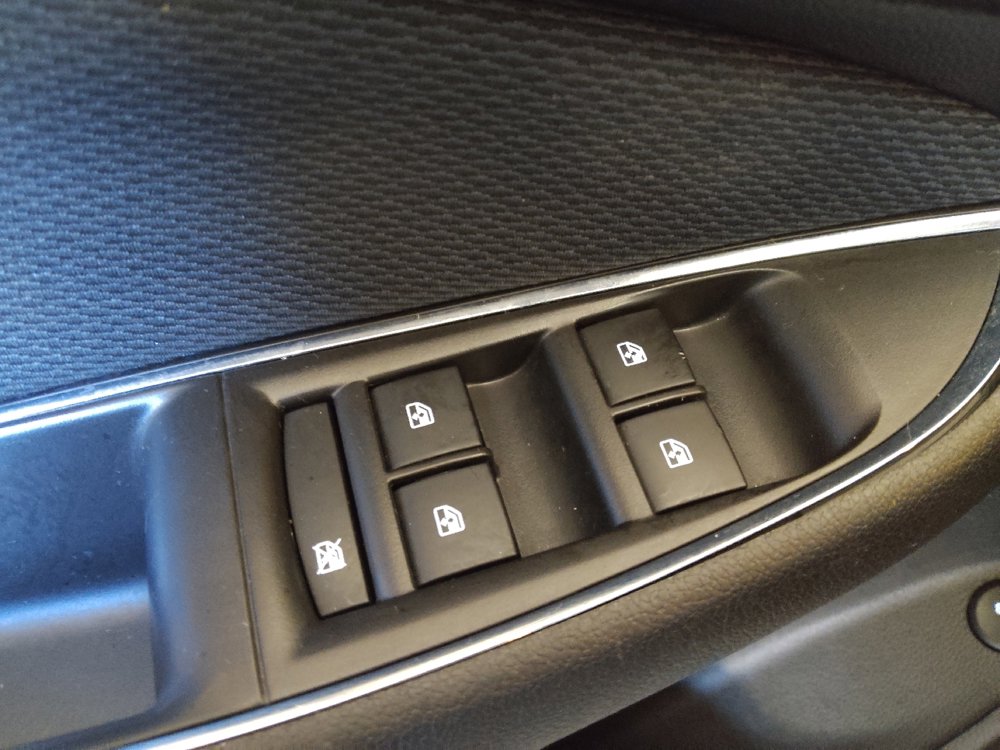 Used 2017 Chevrolet Cruze LT w/ Convenience Package image 27