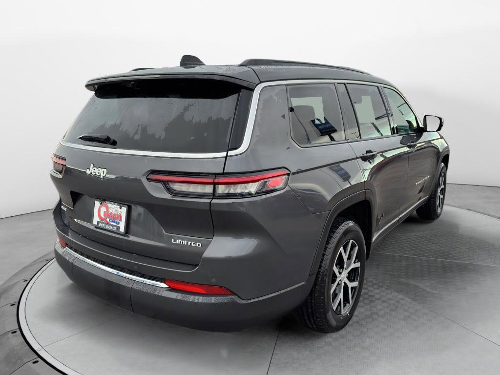 Used 2024 Jeep Grand Cherokee L Limited w/ Luxury Tech Group II image 5