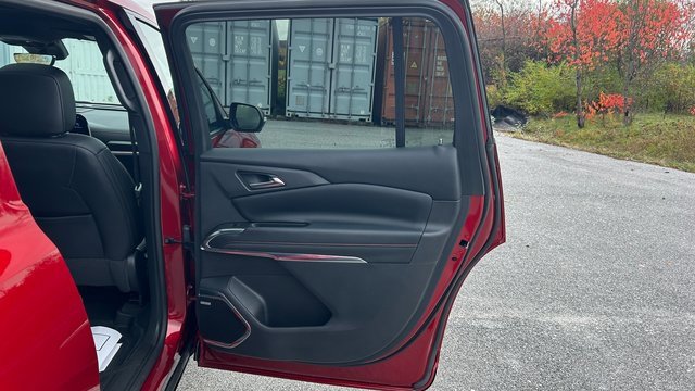 Certified 2024 Chevrolet Traverse RS image 49