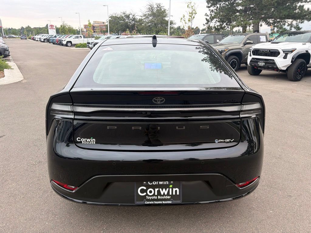New 2026 Toyota Prius Plug-In Hybrid FWD image 7