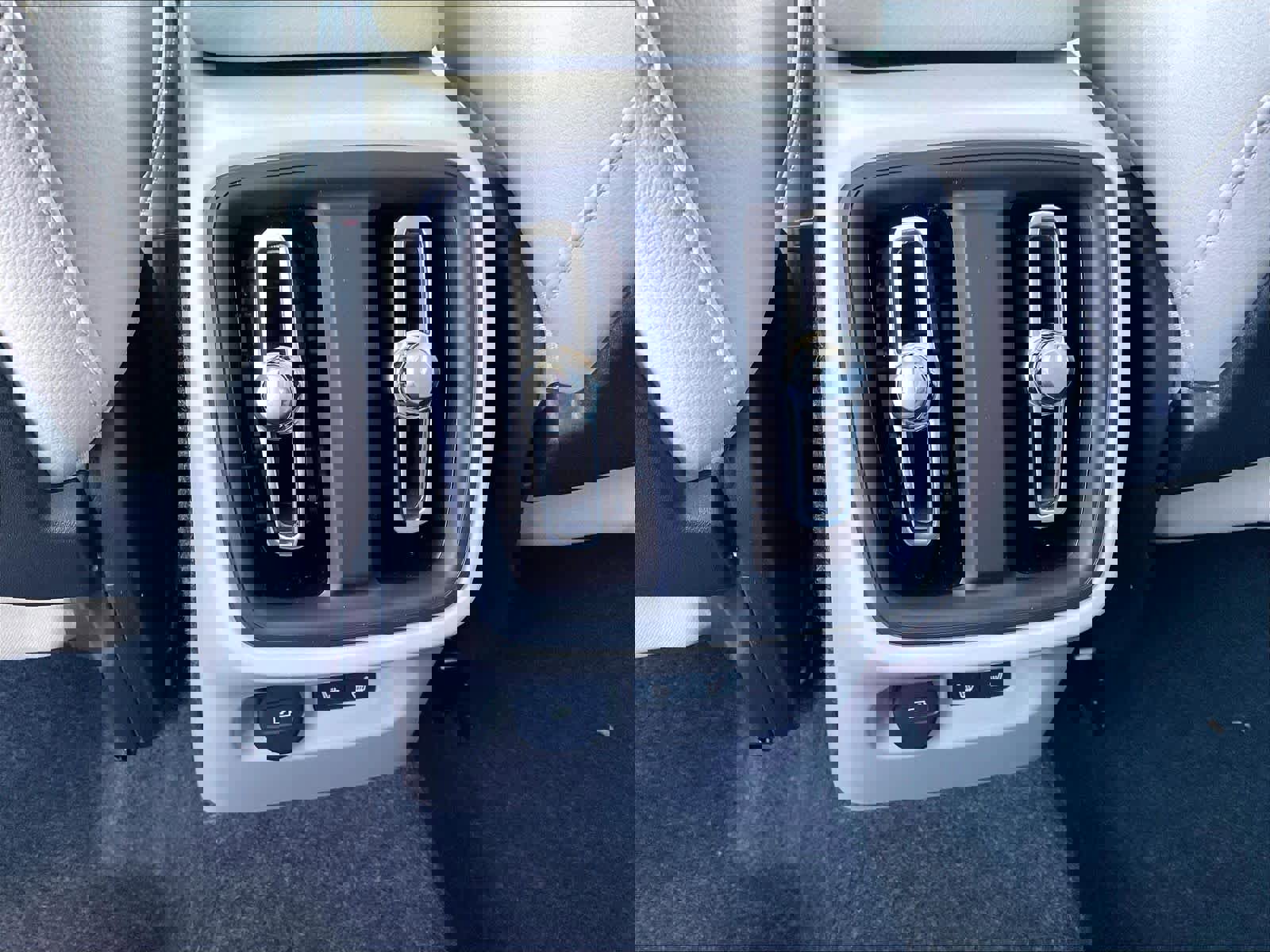 New 2026 Volvo XC40 B5 Plus w/ Protection Package Premier image 16