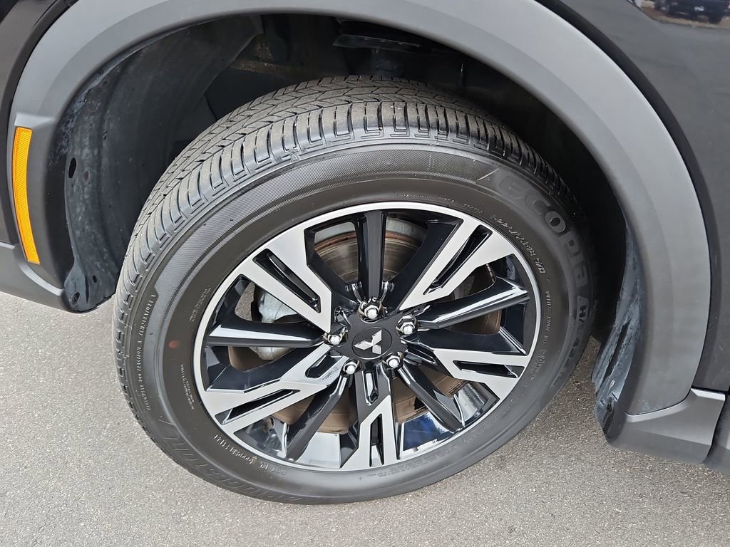 Used 2024 Mitsubishi Eclipse Cross SE image 33