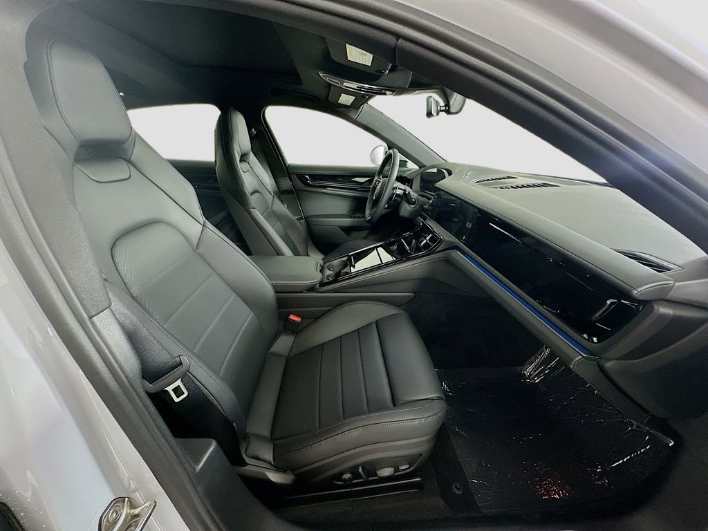 New 2025 Porsche Panamera image 31