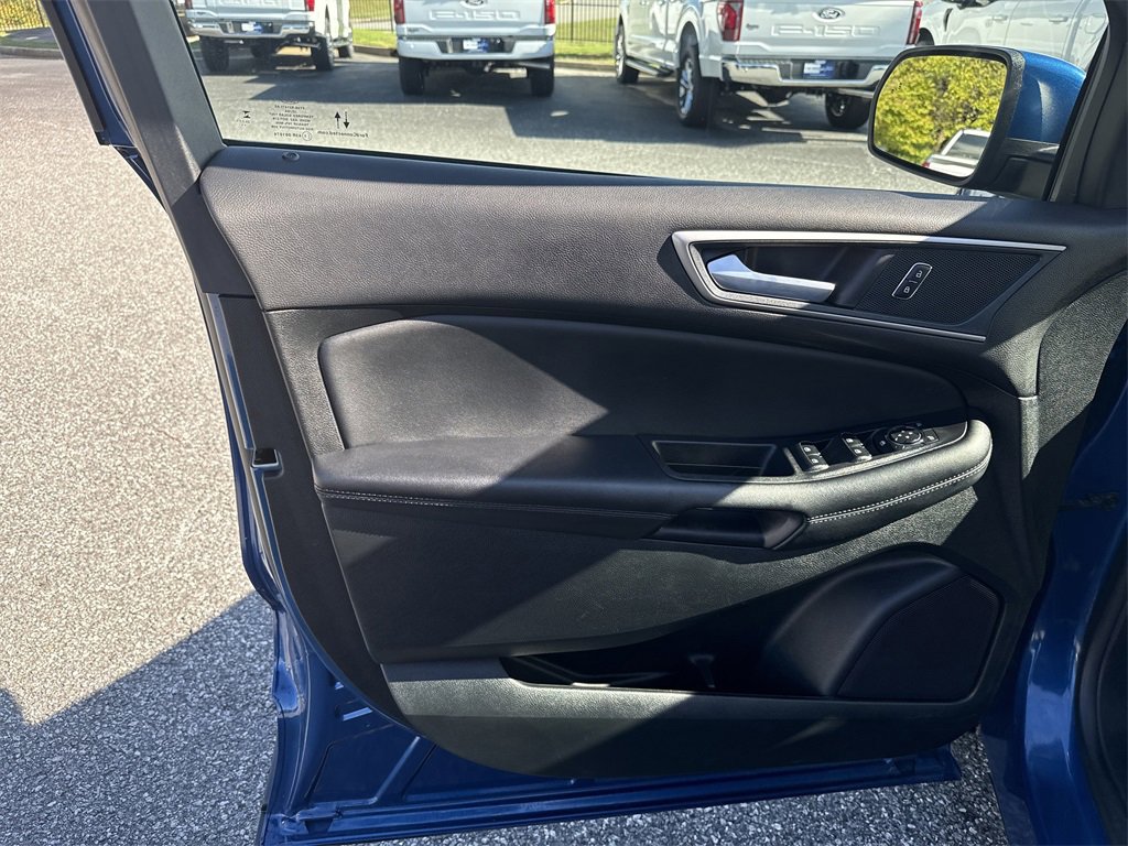 Used 2024 Ford Edge SEL image 10