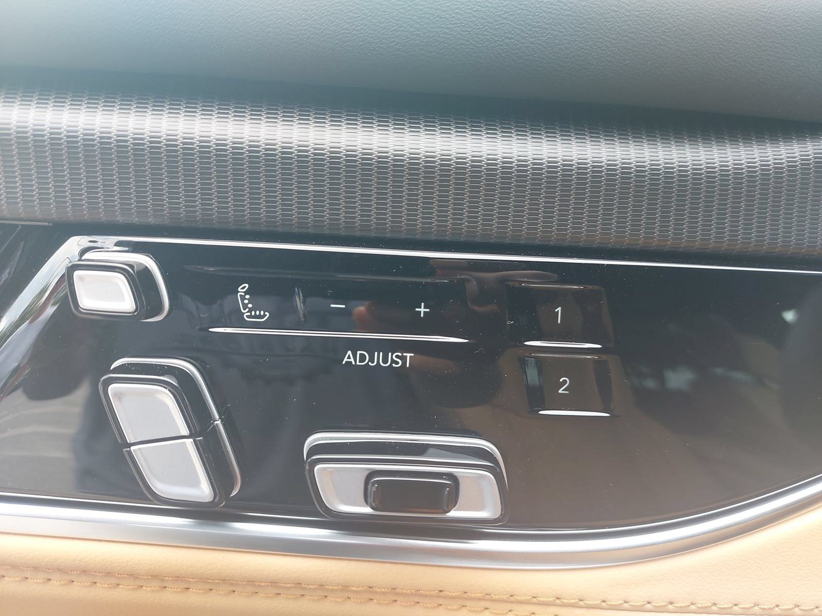 New 2026 Jeep Grand Wagoneer L Summit AWD/4WD image 31
