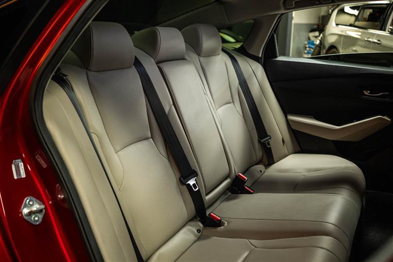 Used 2024 Honda Accord EX-L image 11