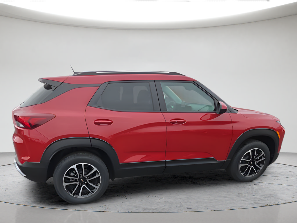 New 2026 Chevrolet TrailBlazer LT AWD/4WD image 2