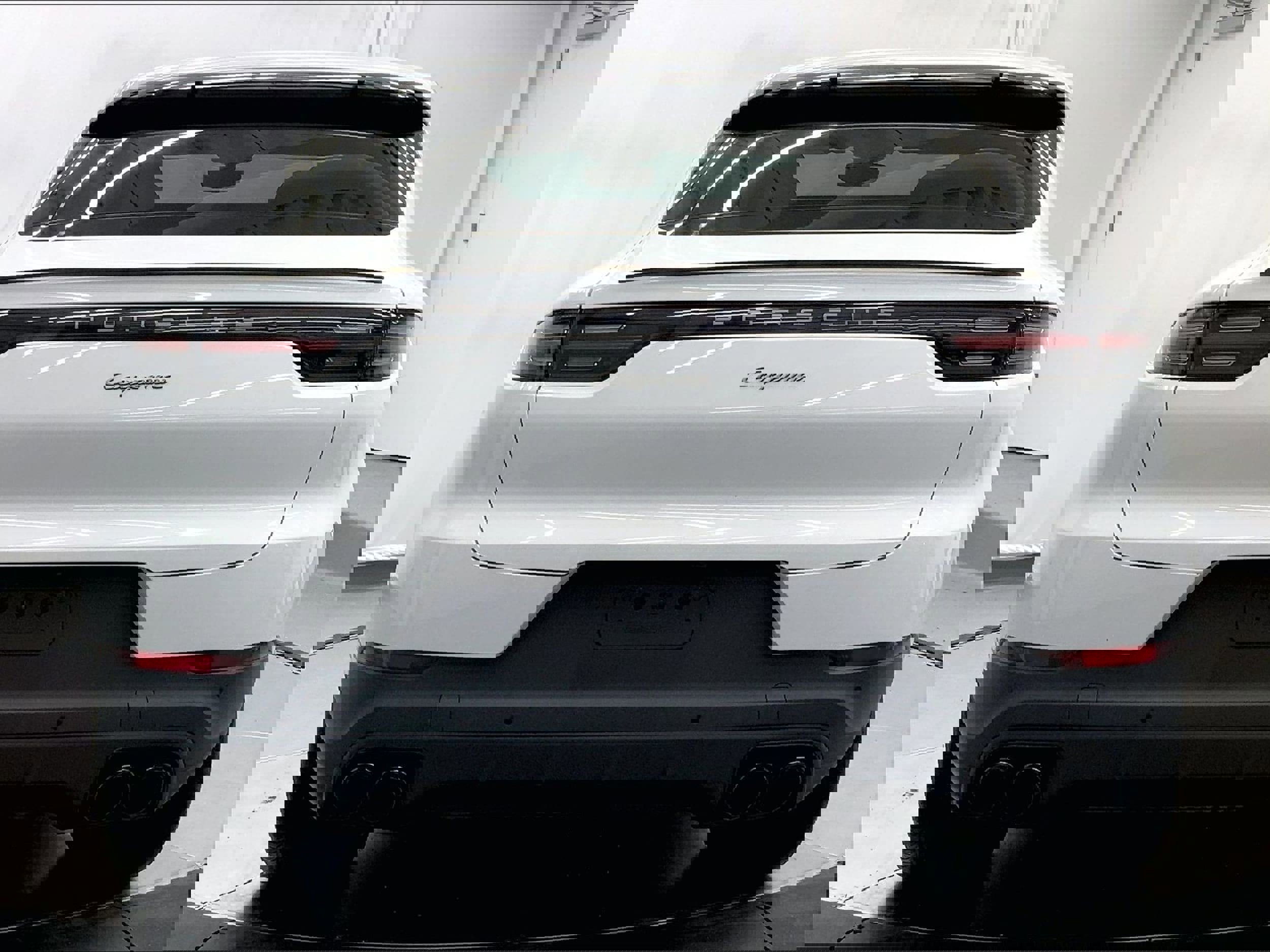 Used 2022 Porsche Cayenne Coupe image 6