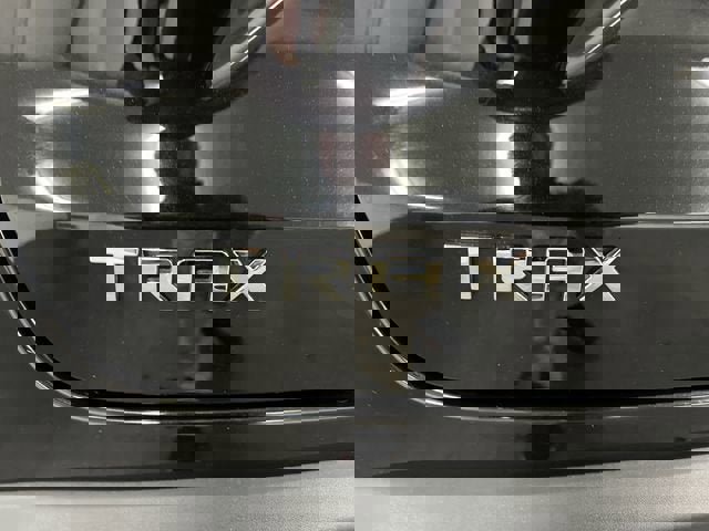 Certified 2025 Chevrolet Trax LT w/ LT Convenience Package image 31