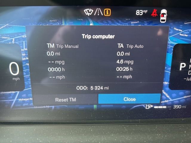 Certified 2025 Volvo XC60 B5 Plus w/ Climate Package AWD/4WD image 23