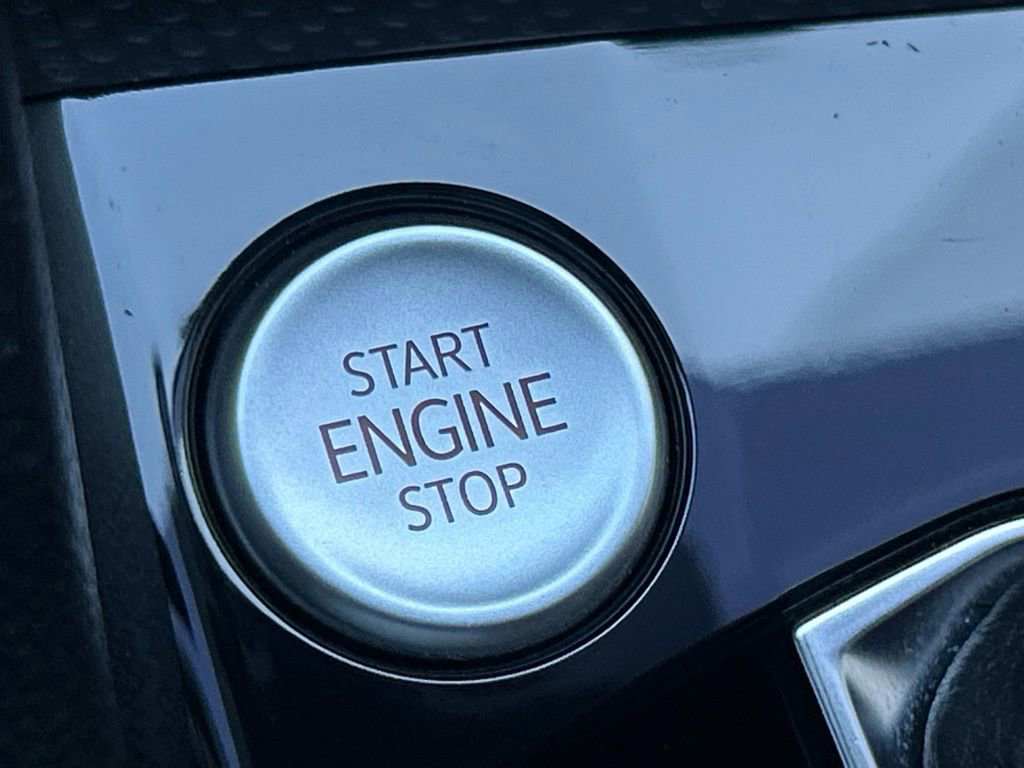 Certified 2023 Volkswagen Taos SE image 60