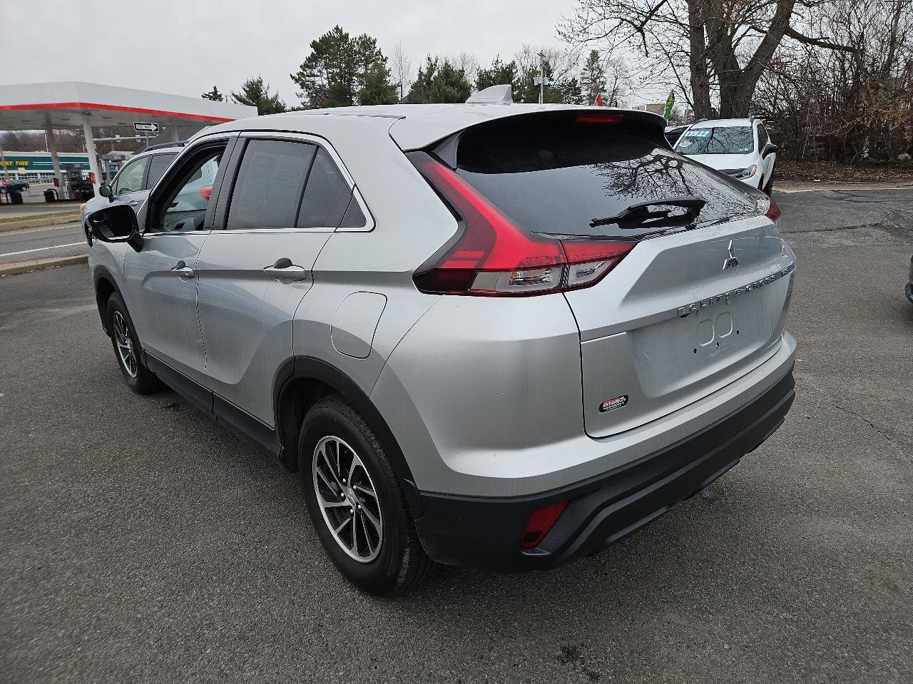 Used 2022 Mitsubishi Eclipse Cross ES image 5