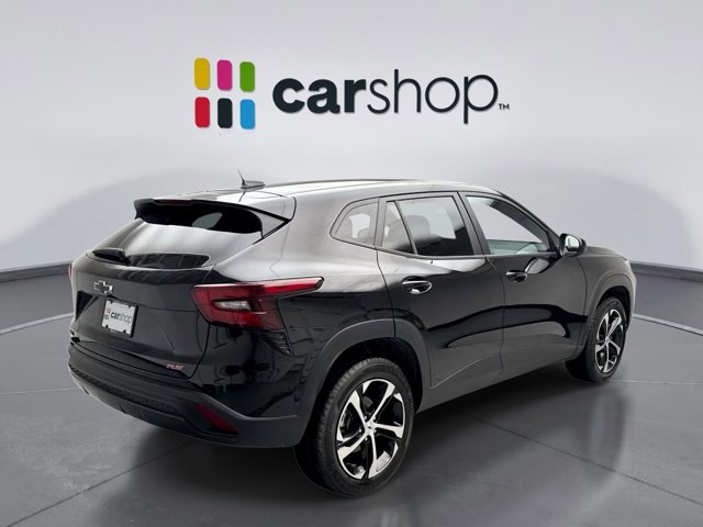 Used 2025 Chevrolet Trax RS image 5