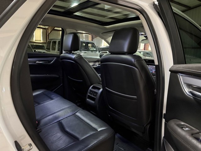 Used 2019 Cadillac XT5 Luxury image 12