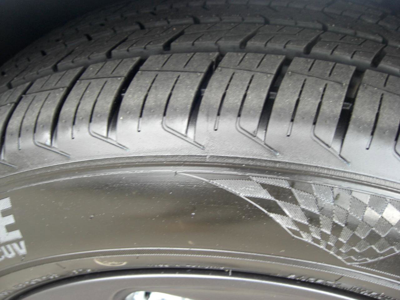 Used 2021 Chrysler Pacifica Touring w/ S Appearance Package image 5
