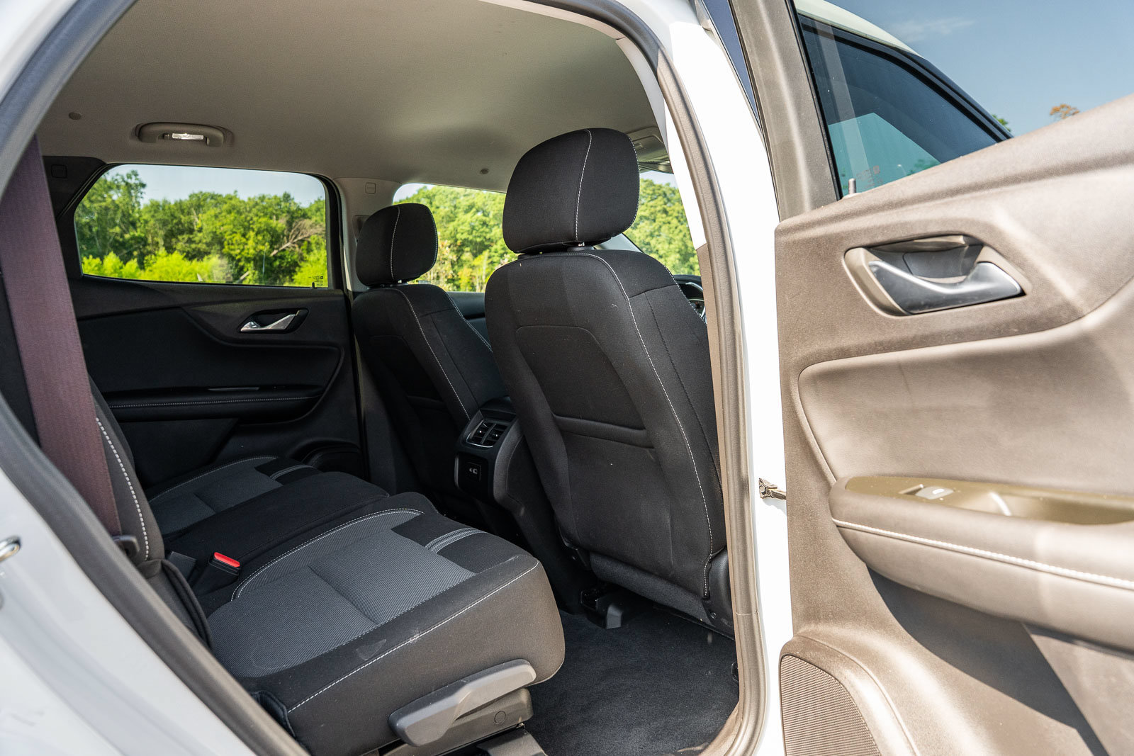 Used 2024 Chevrolet Blazer LT w/ Convenience Package FWD image 13