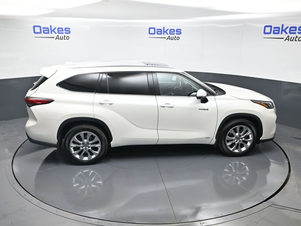 Used 2021 Toyota Highlander Limited image 56