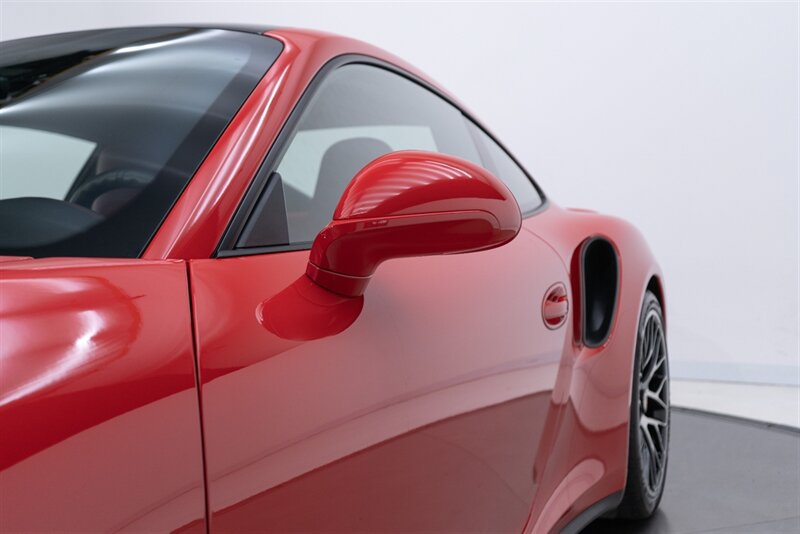 Used 2014 Porsche 911 Turbo S AWD/4WD image 25
