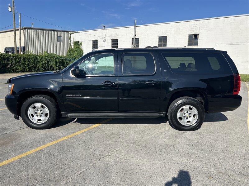 Used 2012 Chevrolet Suburban LT AWD/4WD image 6