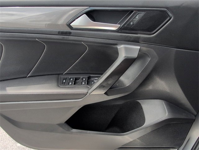 Certified 2023 Volkswagen Tiguan SE image 31