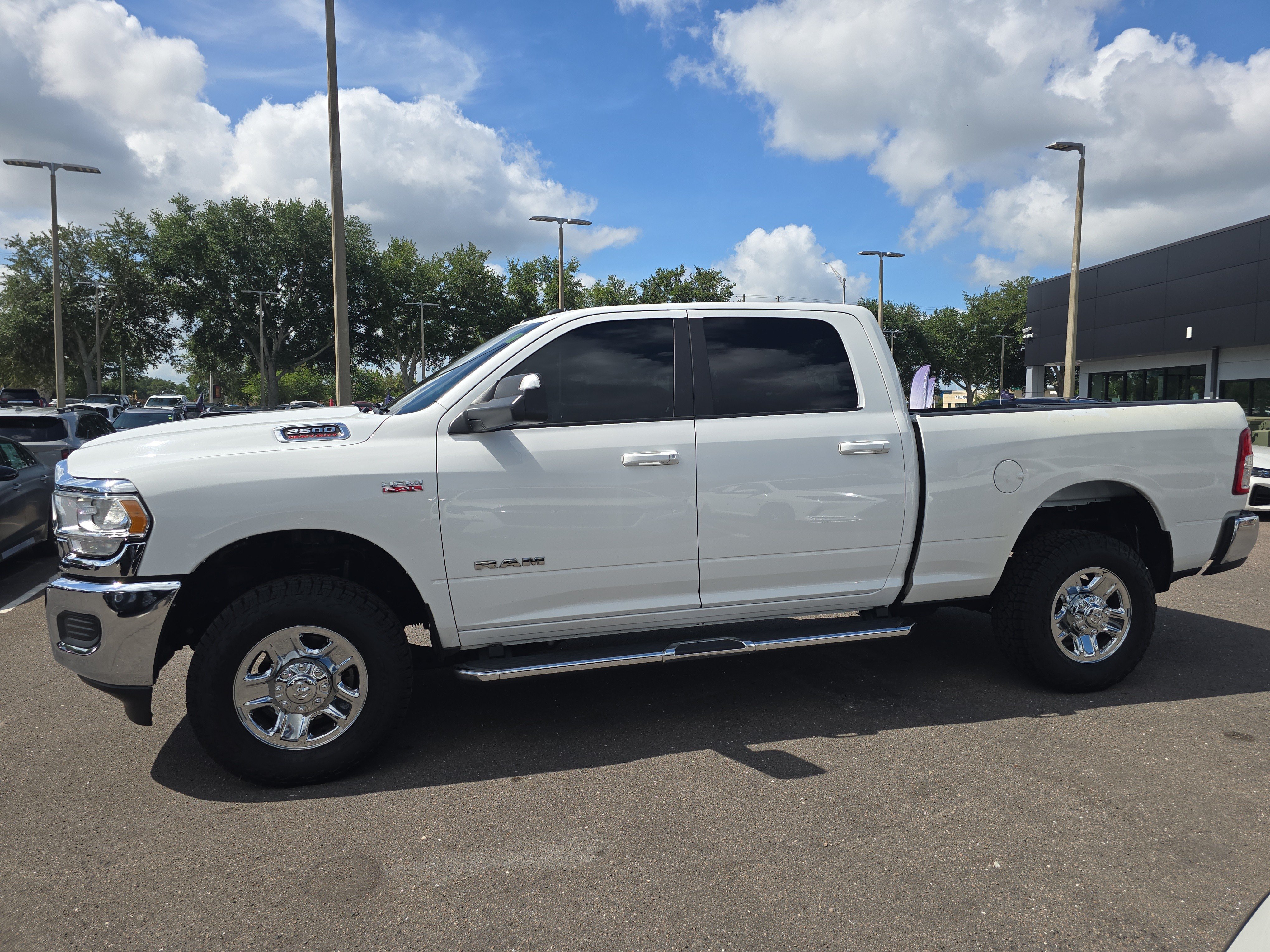 Used 2022 RAM 2500 Big Horn AWD/4WD image 5
