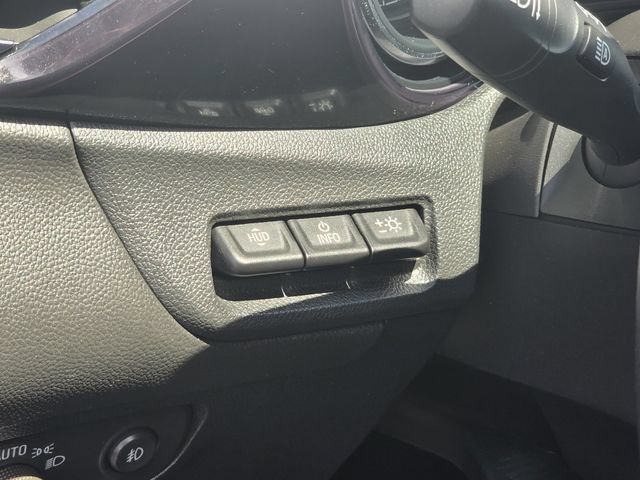 Used 2022 Buick Encore GX Select w/ Advanced Technology Package FWD image 19