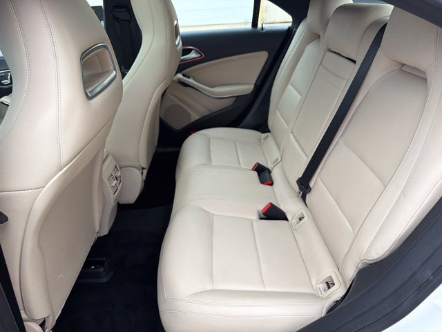 Used 2019 Mercedes-Benz CLA 250 4MATIC image 16