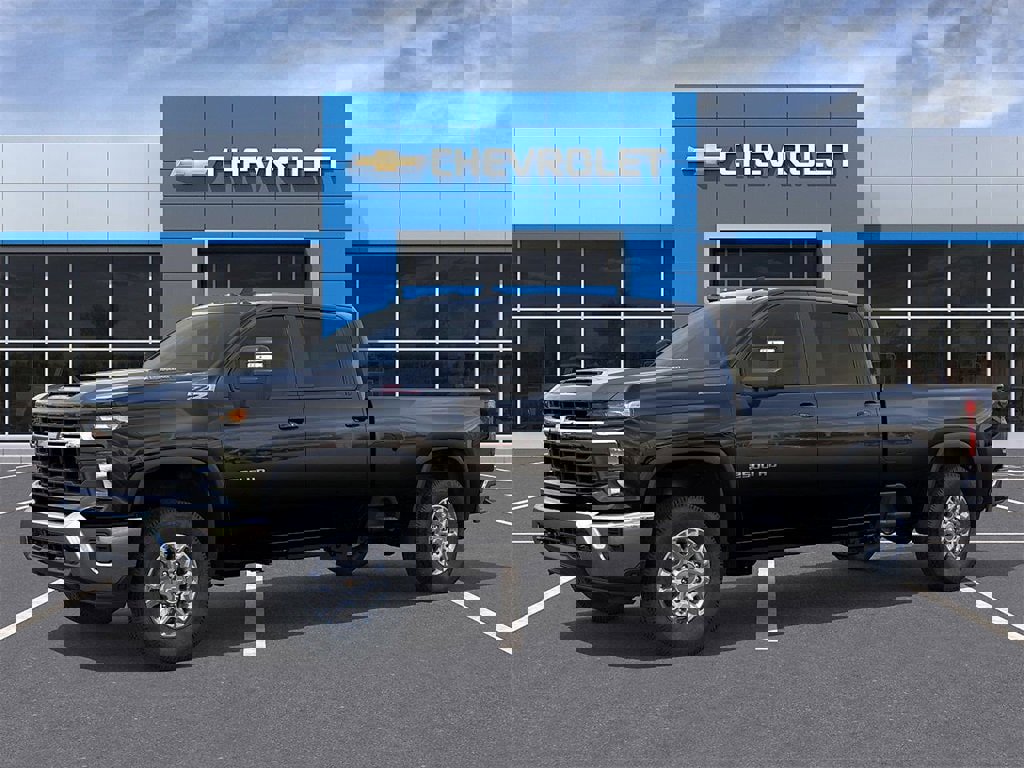 New 2026 Chevrolet Silverado 2500 LT image 2