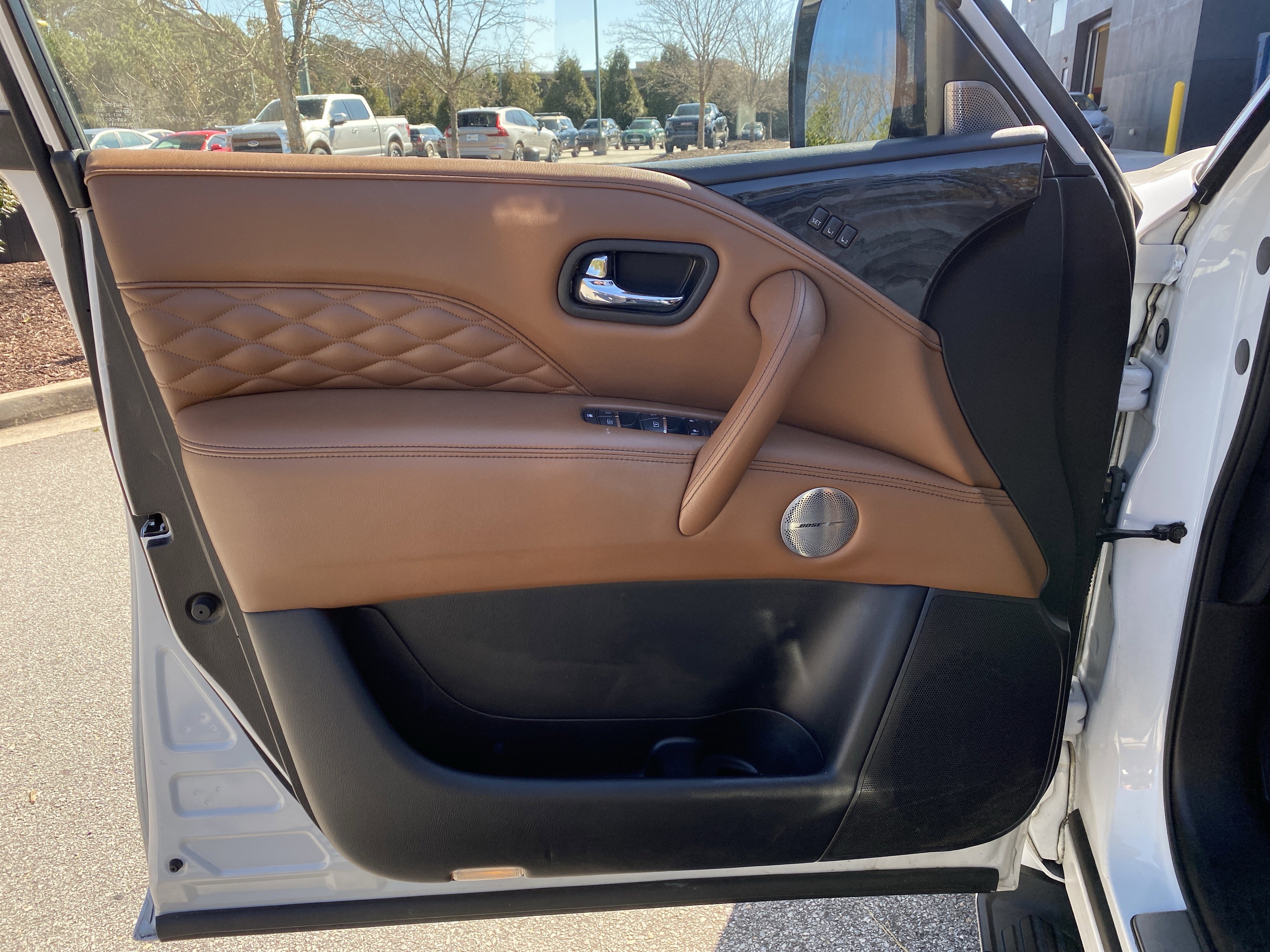 Used 2023 INFINITI QX80 Sensory w/ Cargo Package image 25