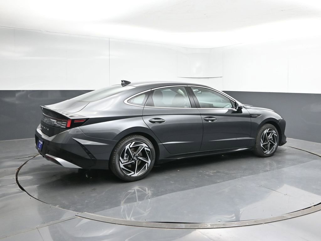 New 2026 Hyundai Sonata SEL FWD image 5
