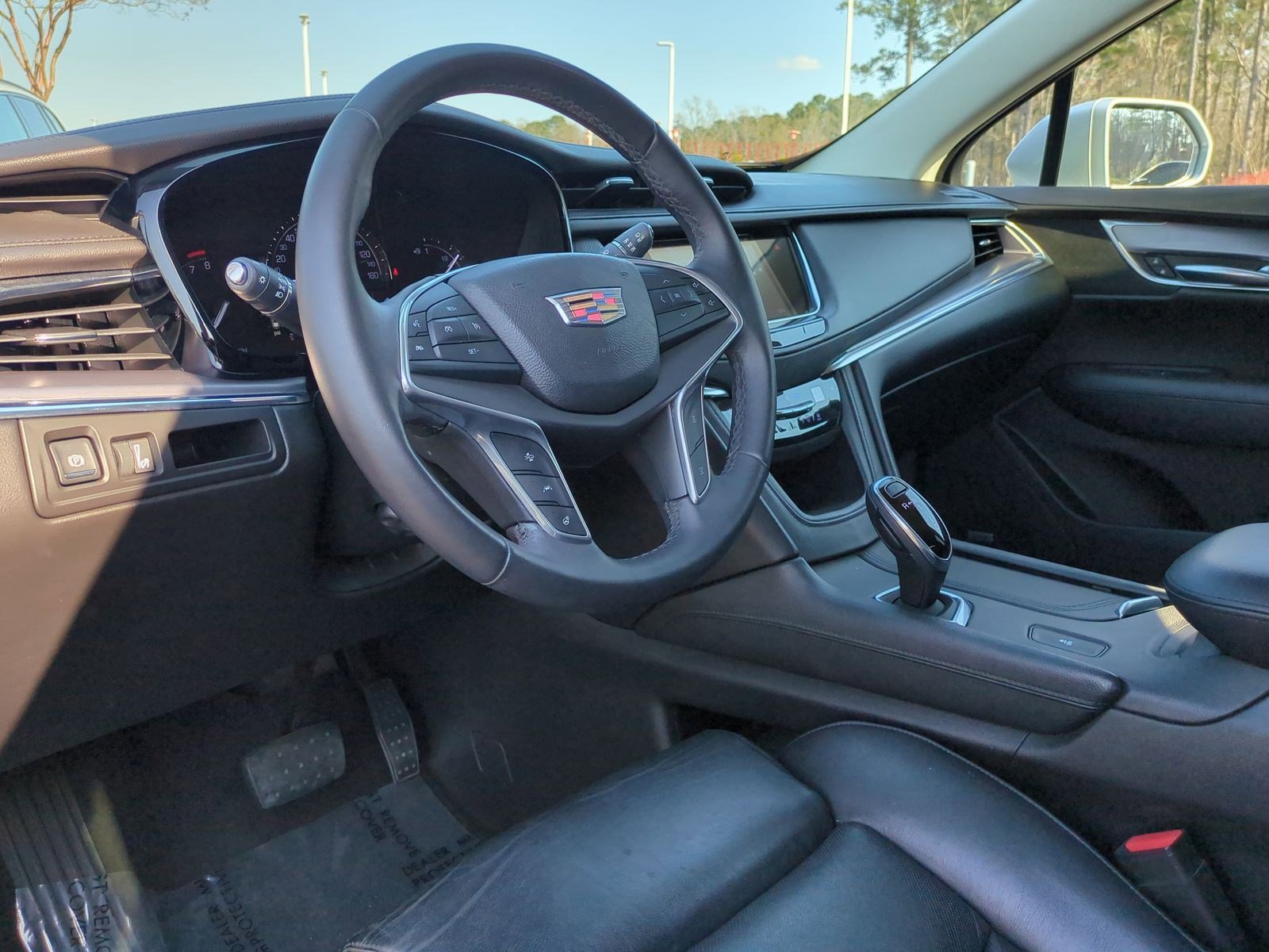 Used 2017 Cadillac XT5 Luxury w/ Driver Awareness Package FWD image 28