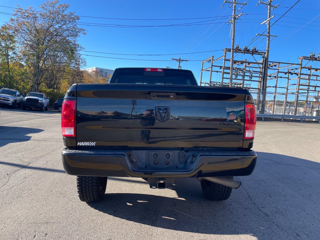 Certified 2016 RAM 2500 Big Horn w/ Black Appearance Group AWD/4WD image 4