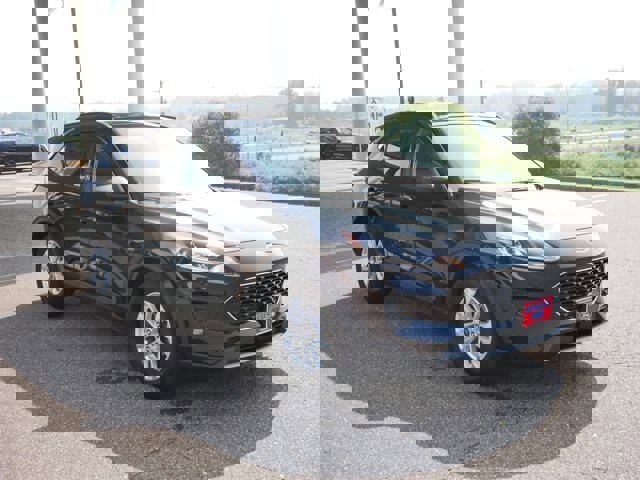 Certified 2022 Ford Escape SE w/ Convenience Package image 3