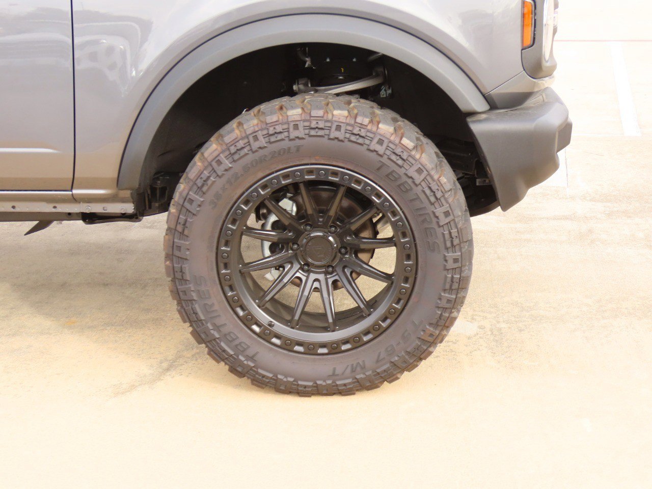 New 2025 Ford Bronco 4-Door AWD/4WD image 9