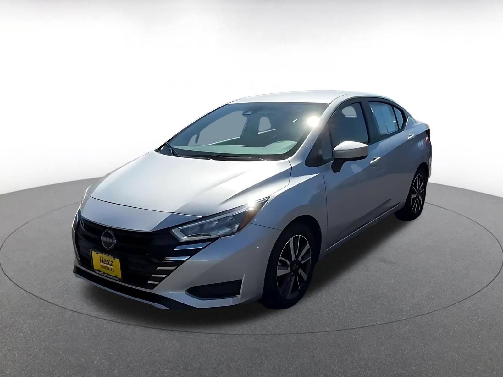 Used 2025 Nissan Versa SV FWD image 6