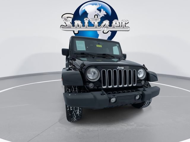 Used 2018 Jeep Wrangler Unlimited Sahara image 3