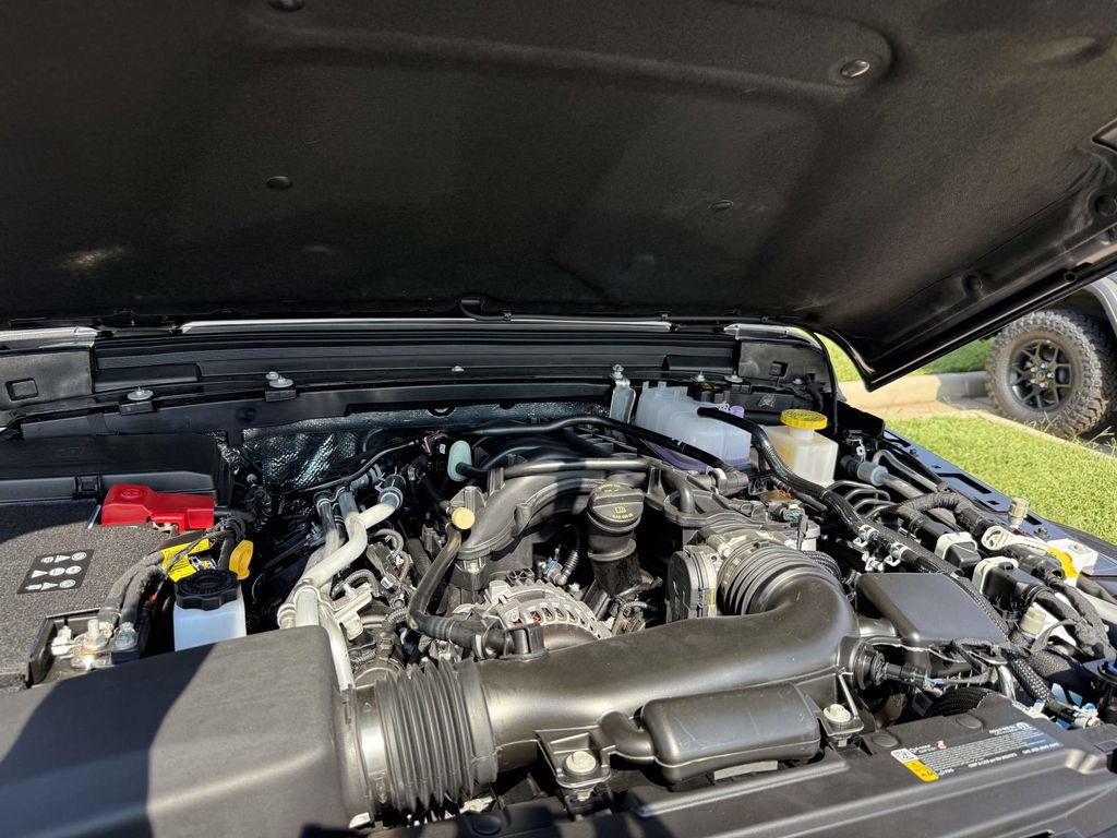 New 2026 Jeep Gladiator Sport AWD/4WD image 13