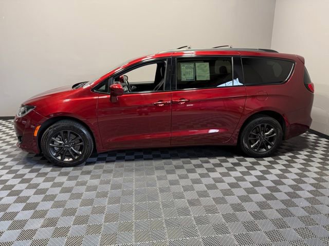 Used 2020 Chrysler Pacifica Touring-L AWD/4WD image 6