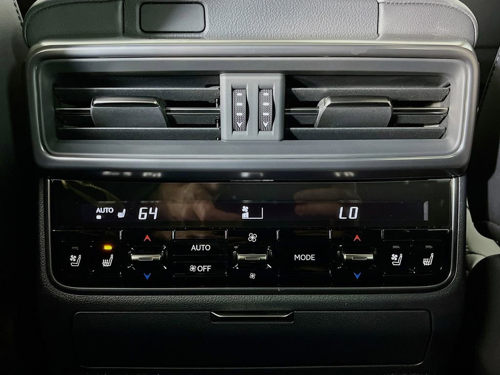 Used 2025 Lexus LX 700h Overtrail AWD/4WD image 36