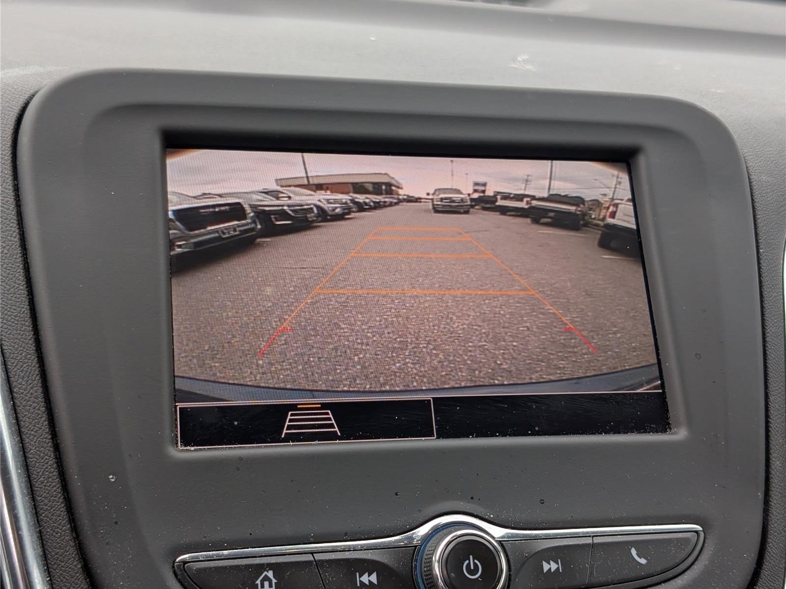 Used 2024 Chevrolet Equinox LS w/ Driver Confidence II Package AWD/4WD image 23