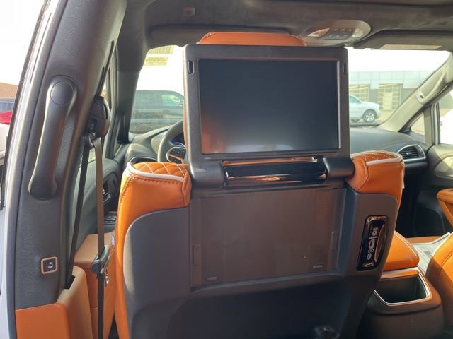 New 2026 Chrysler Pacifica Pinnacle w/ Trailer Tow Group FWD image 9